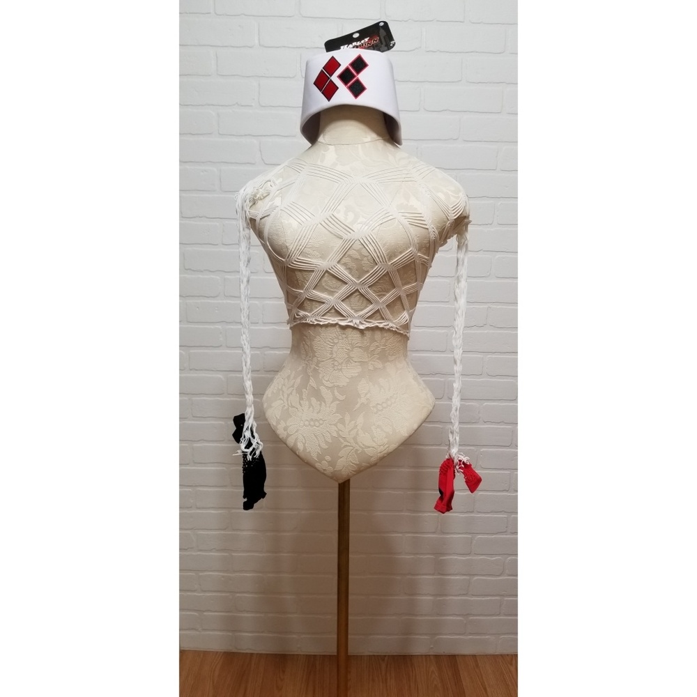 Harley Quinn Nurse accessories